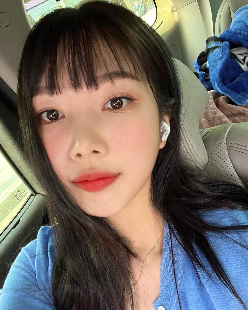 joystgrm's tweet photo. [INSTAGRAM POST] - 6P

💚💙💚💙
https://t.co/WV4MskNfNt

@RVsmtown #RedVelvet #레드벨벳 #Joy #조이 #TRF2022    
220412 · 18:18:48 KST https://t.co/rK7Q1r4g1M