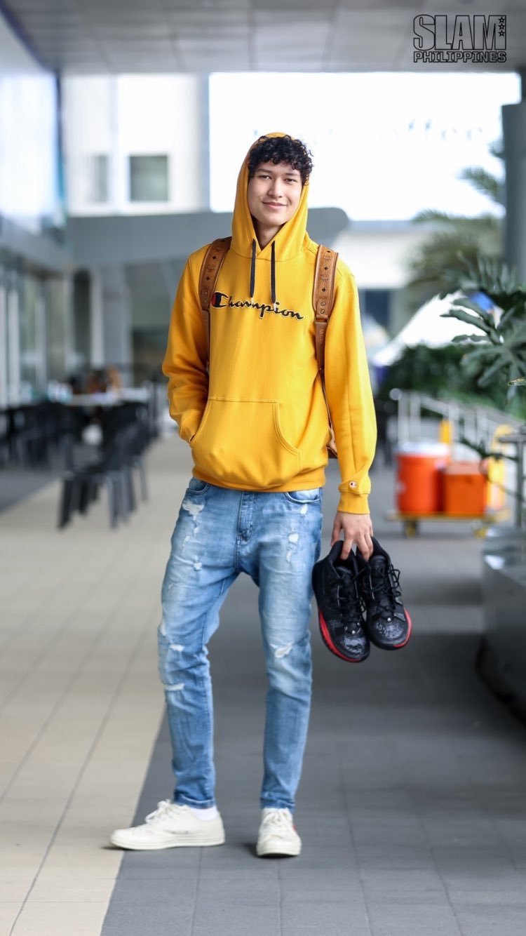 Champion sweatshirt top outfit yellow