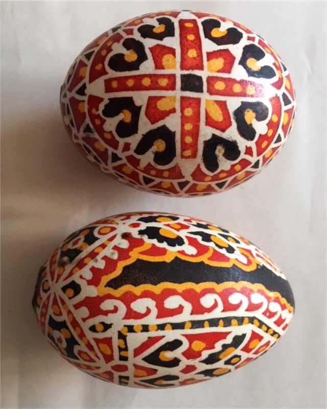 PollocksMuseum's tweet photo. 🔎🐣Pollock’s Spotlight: Traditional Easter Eggs…Exchanging gifts of dyed and #decoratedeggs is an #ancientcustom across many cultures. These eggs are from Ukraine and as a symbol of hope we send our love to Ukrainians 🕊🇺🇦 https://t.co/ksvhbDUw4p