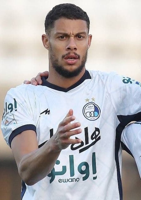 FootballRevAUS's tweet photo. Esteghlal FC & ex-@gomvfc striker @RudyGestede joins us in the Player Escape Room, we round up all the @ALeagueMen action from a week full of goals & David Ball joins us for a special edition of "On The Ball"
9PM AEST on @FNR_Radio. 🎧
#TFRAus #RudyGestede #Esteghlal #MVFC https://t.co/FqtoYsa9LG