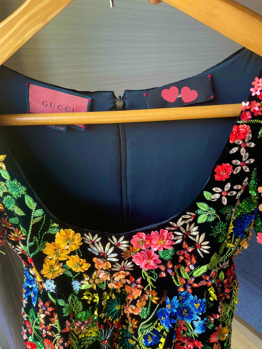 660万円の総ビジューワンピースが美しすぎる…!「GUCCIのフルオーダー