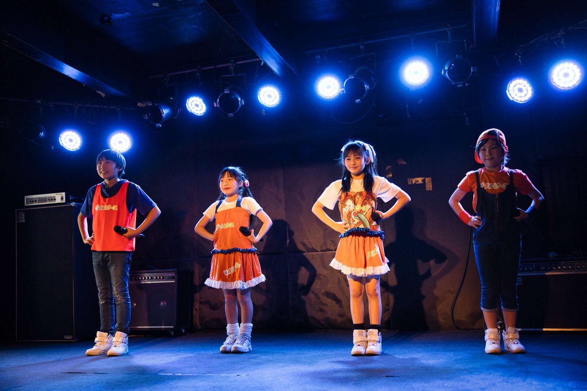 tw_kenken57's tweet photo. 20220410 九州アイドルグループコンテストVol.2
第三倉庫
世界中の平和(Peace)を願い活動中
キッズユニット【ダブルピース】✌
#DoublePeace #ダブルピース
#モアエージェンシー #福岡 https://t.co/GcETwzpejT