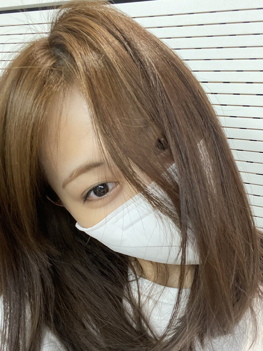 tzuyu's selca for today
