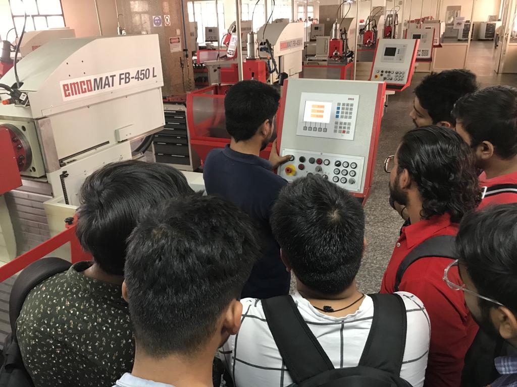 BsduOfficial's tweet photo. Participate in our Community Outreach Program and Experience #BSDUJaipur Today for a Better #Tomorrow.
Fill out this form to join our Experience #BSDUProgram or Invite #BSDUExpert to your instituteπhttps://t.co/PimOKoCSQl
We just finished one with the @jecrcuniversity https://t.co/ehhTWpVYUf
