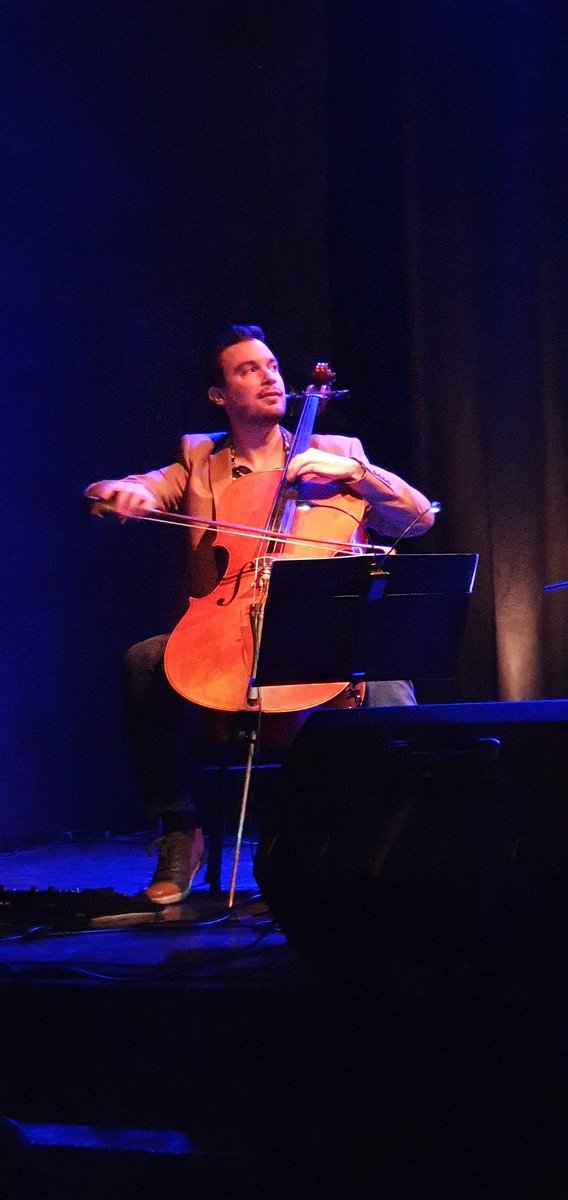 VoicelloDuet's tweet photo. 🎶 Molt contents del concert al @TeatreSans 🎶 Moltes gràcies a tots!!! Aviat presentarem més concerts 😁 
#concert #voicello https://t.co/VtTvLXiWF3