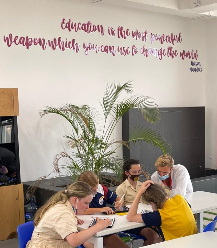 Brilliant morning for our architecture team, visiting Horizon English School in Dubai.  We are supporting the young HES #futurearchitects with their designs for green school buildings @HorizonHead <a href="/cognitaschools/">Cognita Schools</a> #collabuae