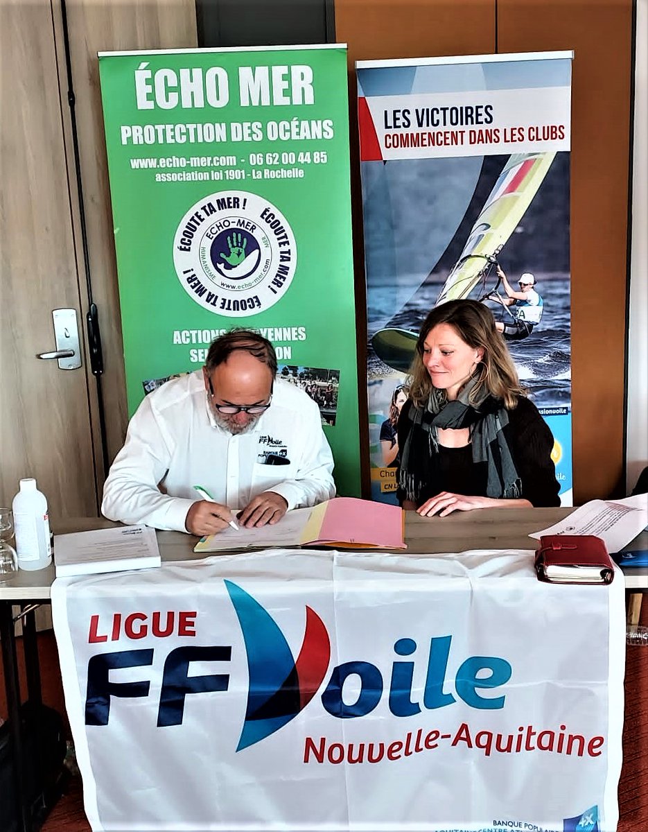 Echo_Mer's tweet image. convention signée entre @Echo_Mer et @VoileNAquitaine  ! ⛵️📝🌎
Mise en œuvre d'une démarche environnementale au sein des clubs de voile durant les 3 prochaines années ! 🥳🌎💪⛵️♻️
#ecoutetamer #voile #pedagogie #Environnement #ocean