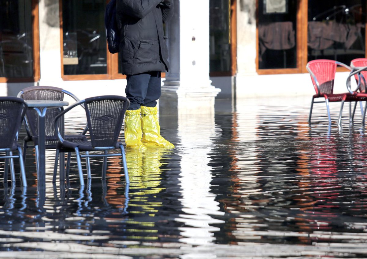 In an analysis produced by <a href="/CNRsocial_/">CNR Consiglio Nazionale delle Ricerche</a>
 researchers with the Univ. fo Salento and the Univ. of Zagreb,  Venice is used as a paradigm of coastal flooding. They investigate the rimportance of different drivers of coastal flooding and their temporal changes: rdcu.be/cKLO1