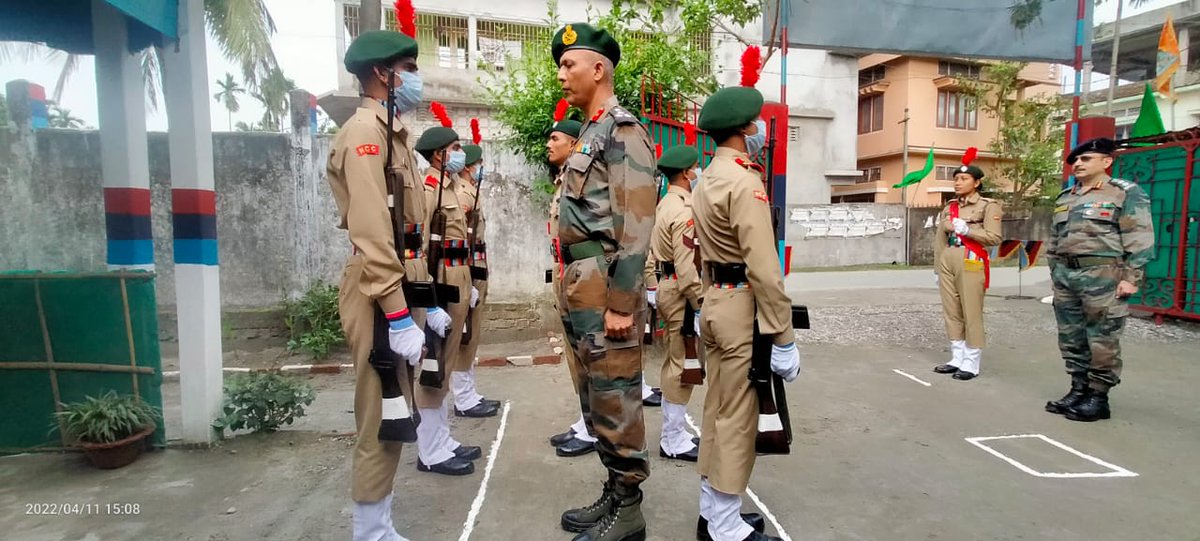 prodefgau's tweet photo. #unitvisit
#Guwahatincc
Brig Dinar Dighe, Gp Cdr HQ Guwahati Gp #NCC visited 7 #Assam Bn NCC on 11Apr22. He praised the high standard of professionalism & morale of unit under adverse conditions.
@nccner
@HQ_DG_NCC
@GauhatiUni https://t.co/h0Q960Wj7c