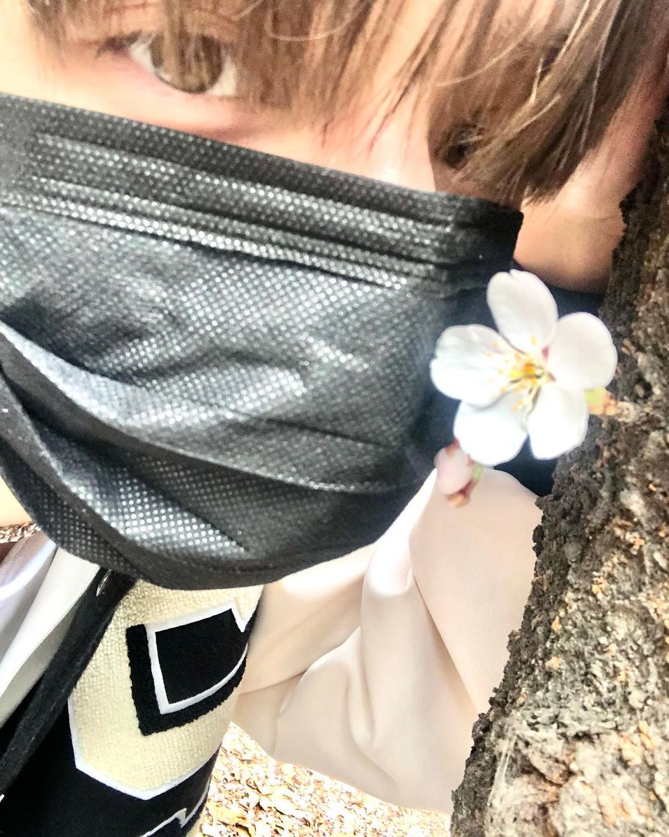 tr_agallery's tweet photo. 220412 Instagram Update! 
#트레이니에이 #traineeA @trainee_a https://t.co/ONoJseah8J