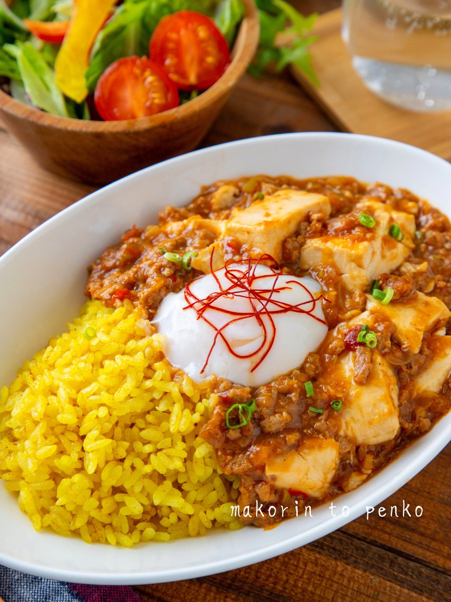 makorin_penko's tweet photo. カレーと麻婆豆腐の夢のコラボ丼どうですか？ https://t.co/VNo5qI4V4r