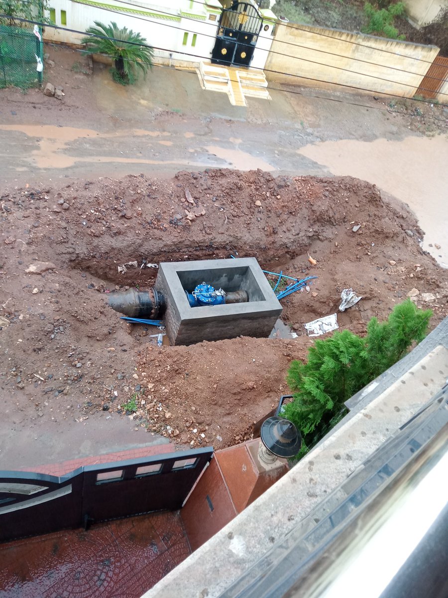 Chulbuli_Shoby's tweet photo. Respected @mkstalin  CM Sir,
The road is almost like this for 6months, due to rain the road is completely messed up and there is no source to drain water. I request you to take the proper action to solve the issue. Thank you sir . Kasturi Nagar, 
Sundarapuram,  Coimbatore. https://t.co/NaLTYz9LOz