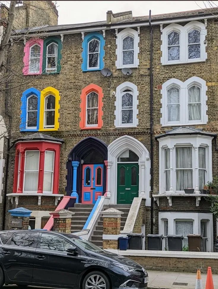 Spotted this quirky house when out and about. I suppose they couldn't decide on one colour! 😁 

#quirky #property