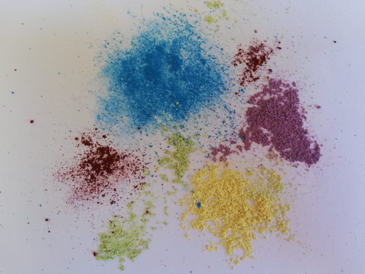 SpoletoCard's tweet photo. Lo sapevi che i colori si facevano con le uova?
𝗦𝗮𝗯𝗮𝘁𝗼 𝟭𝟲 𝗮𝗽𝗿𝗶𝗹𝗲 𝗱𝗮𝗹𝗹𝗲 𝟭𝟬.𝟯𝟬 𝗮𝗹𝗹𝗲 𝟭𝟮.𝟯𝟬 ti aspettiamo alla @RoccaAlbornoz per risolvere quiz e indovinelli sulla pittura a tempera
Prenotazione obbligatoria 074346434
#pasquasocialspoleto #selfamiglia https://t.co/zpWwNMFn9V