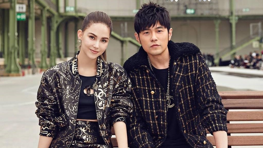 bapetaverse's tweet photo. Warmest of welcomes, Jay Chou #BAPEin

Jay is a Taiwanese singer, songwriter, rapper, record producer, actor, film director, and magician. He has sold over 30 million records and continues to win more than 20 awards per year, certainly one of the biggest names in Asia.

#WGM #WGB https://t.co/ff4VbvFsCS