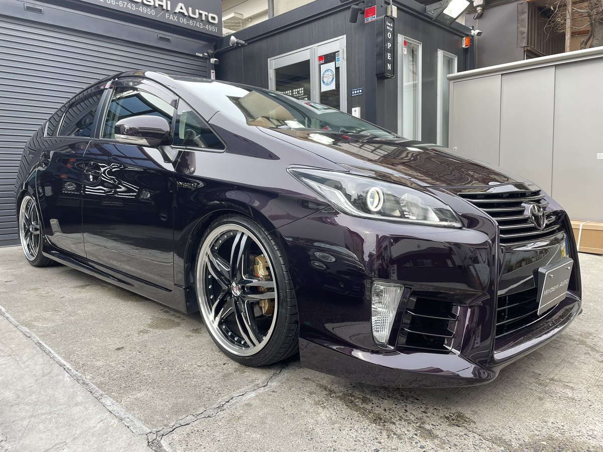 konigarage's tweet photo. ⭐️プリウス30後期G売ります！⭐️
・初度登録H26年12月
・走行距離 63,000km
・グレードG
・カスタム多数
19インチアルミホイール、エアロ装着、ハーフレザーシート、ツーリングステアリング、7インチナビBluetooth可
・車両本体価格120万円
120回までローンも可能です！

#プリウス売ります #車売ります https://t.co/YhSzGbgYjU