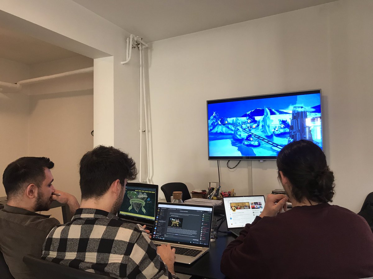 vananessiea's tweet photo. Hey #VeFam!

We are working with excitement just days before the mint🤩🥳

Don't forget to visit our discord👀
https://t.co/GdXKCIotqc

#VNFT #VeChain #NFT https://t.co/0lkq12Kvuk