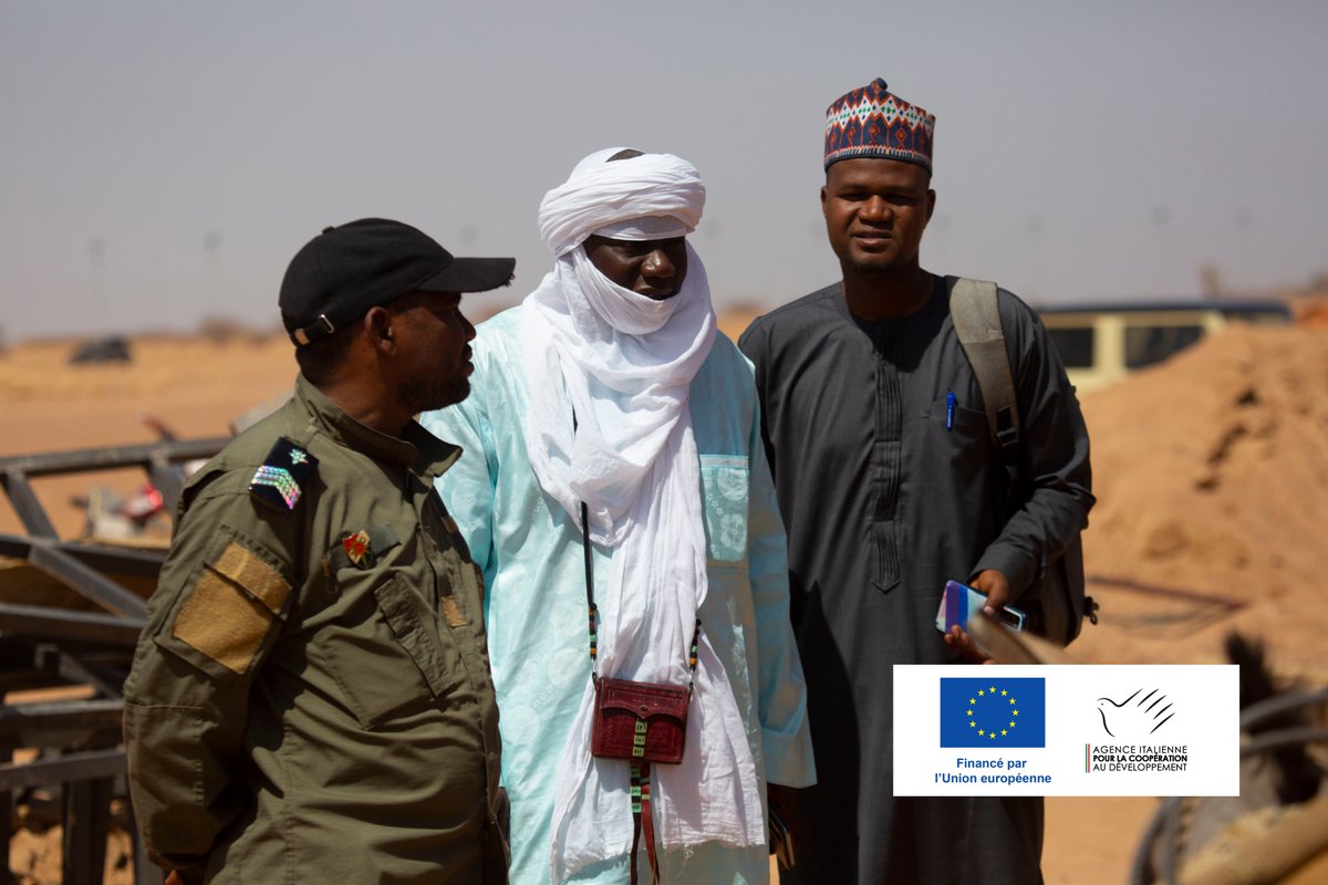 "Urbanisation4Change", financé par 🇪🇺 et mis en oeuvre par <a href="/CISPorg/">CISP</a>, vise à réaliser 500 maisons sociales #bioclimatiques à Agadez au #niger. Au mois de mars, 🧱82 maisons construites et 60 en cours de construction, en employant 🛠️600 ouvriers et 250 maçons. 
<a href="/dueniger/">UE au Niger</a>