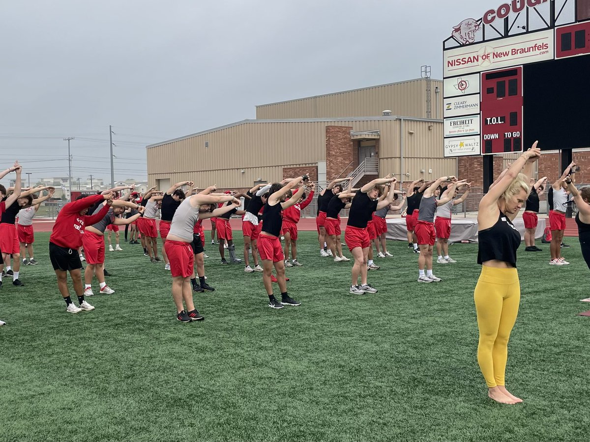 CoachTBush's tweet photo. Special thanks to Coach Stransky and staff from @gypsywaltzyoga for another great yoga session for @Canyon_Football this morning!! It was good to give their bodies a break and relax their minds today…
#PawsUp🐾 https://t.co/SZ2u9GKBsM