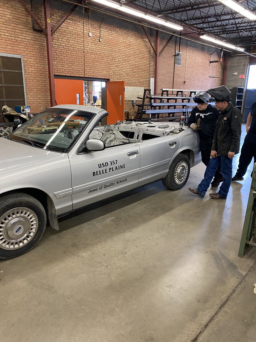 Kelly Arnberger tweet media