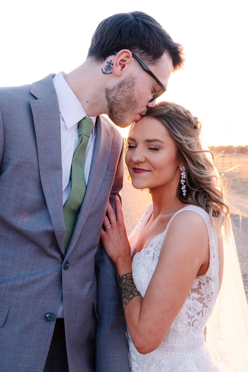haleylakemiller's tweet photo. husband!!!!!!🤍 https://t.co/BrQ7bfnEo5