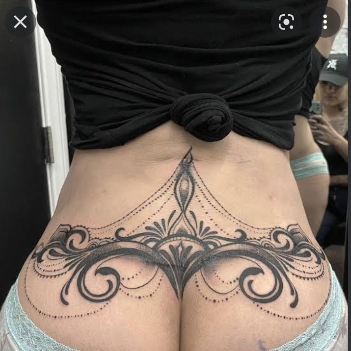 serranom113's tweet photo. Habrá algún chico que sepa tatuar para hacer uno parecido 
O alguien  que me lo pague? 😏😘 https://t.co/qXkN7mYH9w