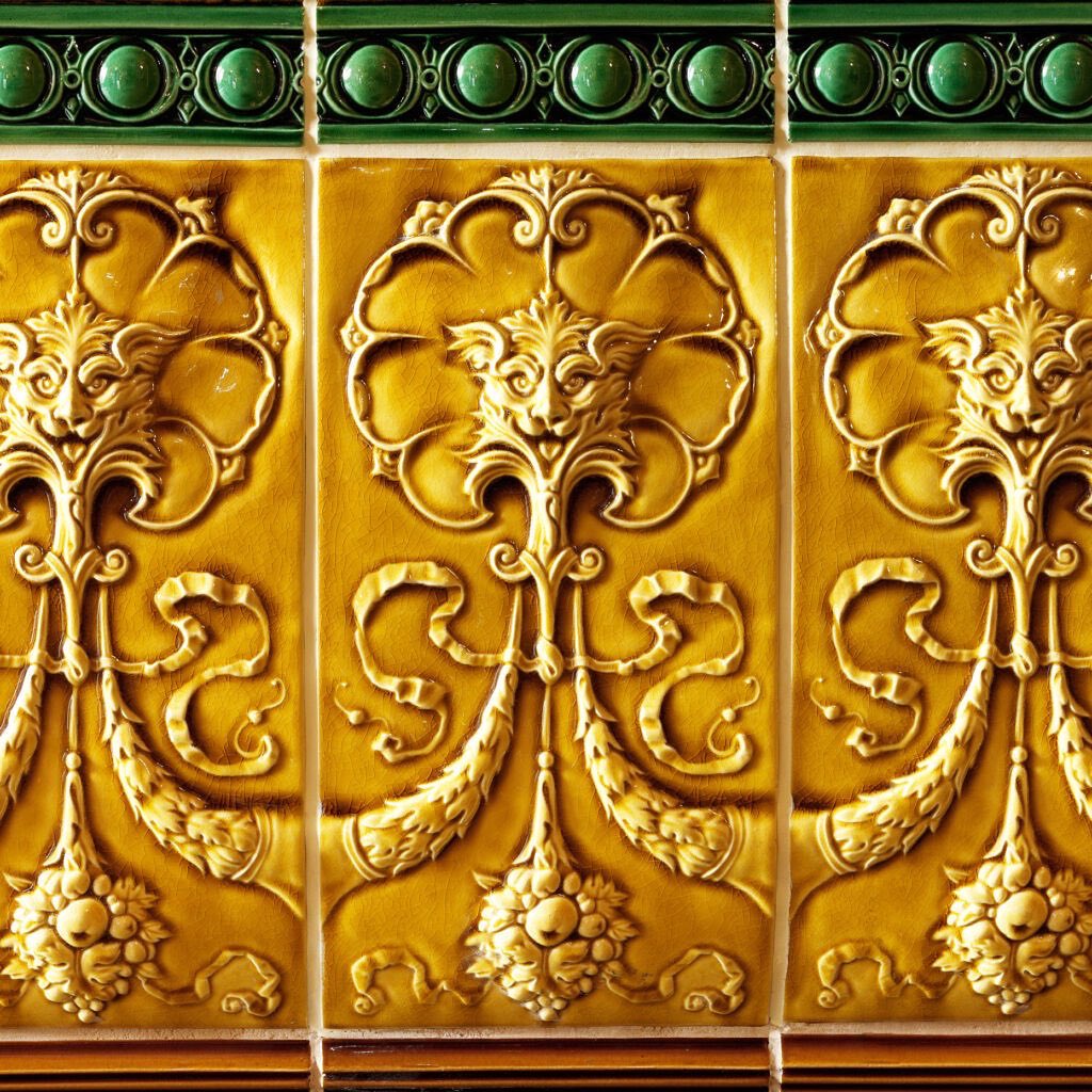CDJackfield's tweet photo. There’s nothing like a faience tiled bar, and this one is just…
📍@TheBluesKitchen Shoreditch
https://t.co/uldMgXuGqR
#handmadetiles #bartiles #bardesign #design #hospitalitydesign #interiordesign #tilesontuesday https://t.co/J4vJC8qCe1