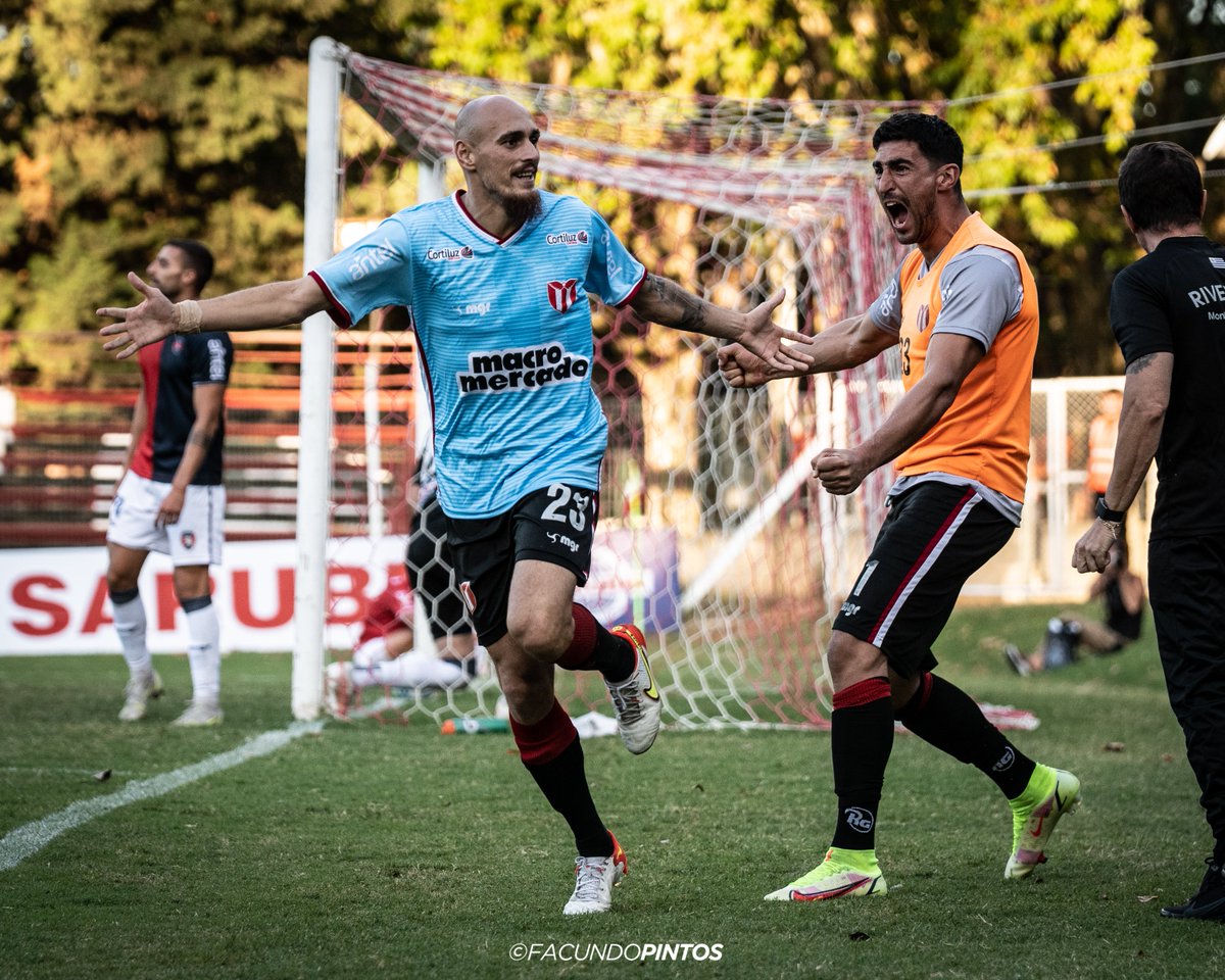 facupintos07's tweet photo. Fin de semana lleno de goles... ⚽️

📸 @OficialCAP / @futbolcarve850 https://t.co/fZm49xZgUr