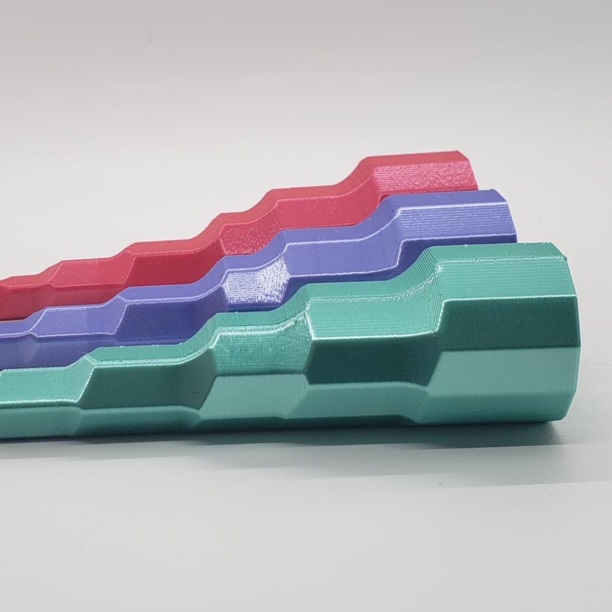 ShapeofAwe's tweet photo. New colours for this spring in all our pens @ShapeofAwe
#3dprinting #lowpoly #springcolours #giftideas #designinspiration #MothersDay2022 #Creative #livelifeincolor https://t.co/GmdsPKVEBR