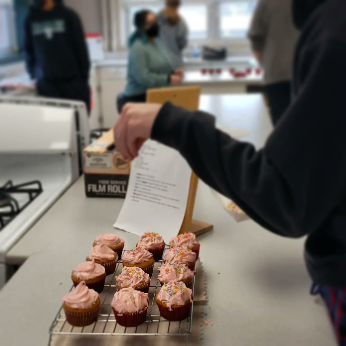 D127GetsReal's tweet photo. RT @teampriester: Adjust the recipe- Kitchen Math Lab: Pumpkin Spice Muffins. Great job C1 #gchsfcsrocks #isupportcte #ramily #d127getsreal https://t.co/1MdNTzedrK