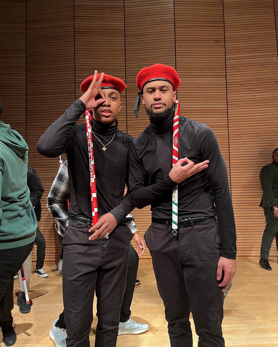cells_era13's tweet photo. Family Not A Group ♦️👌🏽 https://t.co/l6YpihaEoa