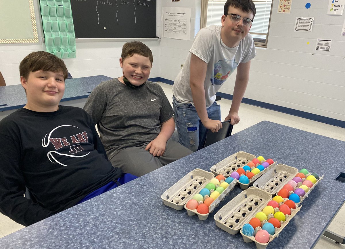 SStillionCCSD's tweet photo. It’s egg-periment day! We’ve tested our hypothesis, and proved that warmed water does produce more vibrant eggs!  🥚🥚 https://t.co/s6F0jIl3tj