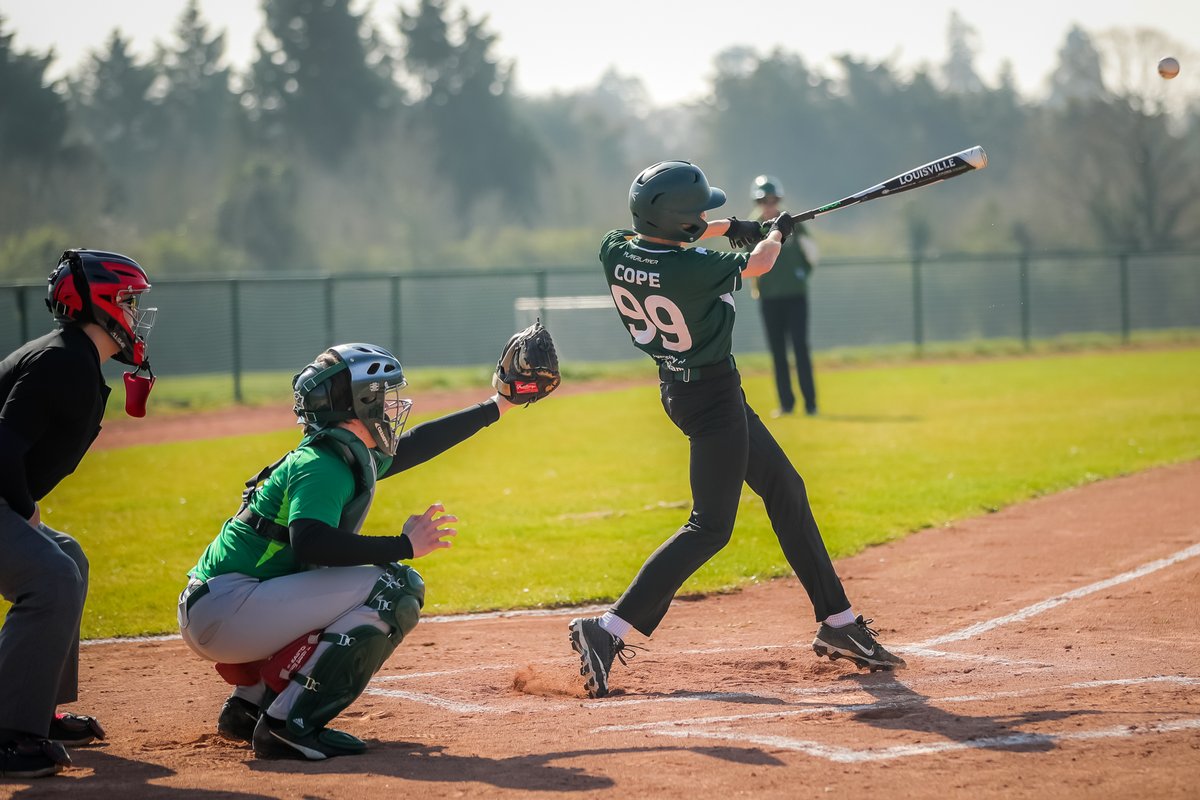 UoNSport's tweet photo. Baseball &amp; Softball ⚾ | Congratulations to @UoNSoftball who ended March with two fantastic performances in @BUCSsport competition. In the Softball Nationals, our Arrows earned a superb silver 🥈, whilst the Baseball Nationals saw the Thieves claim bronze 🥉!

#WeAreUoN // 💚💛 https://t.co/r6v38idU3b