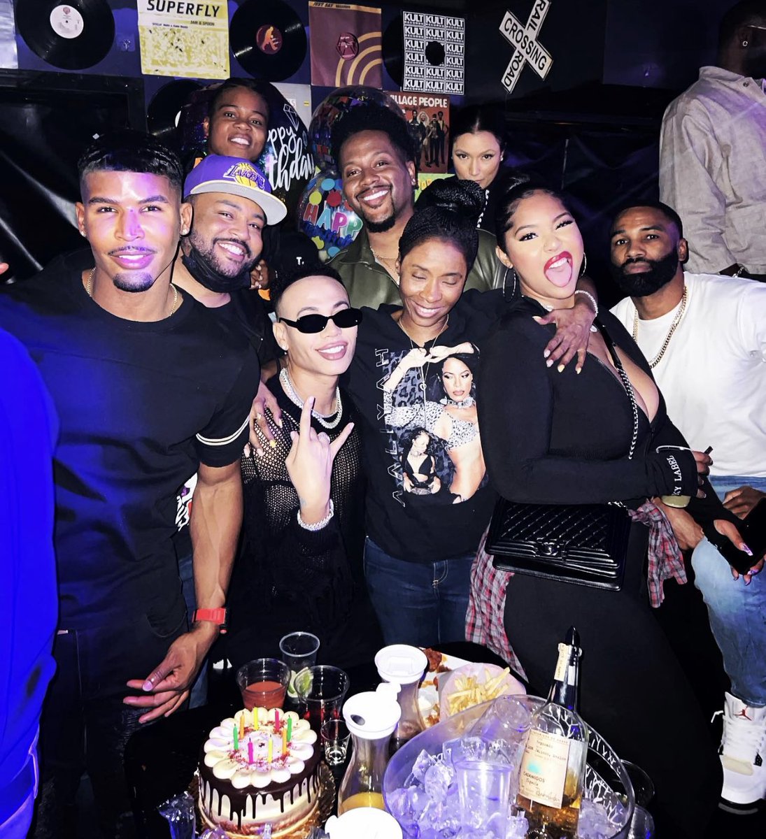 Out on a monday like yesterday wasn’t just Sunday 😂😂😂😂🤟🏾🍾 <a href="/BobbyLytes/">BOBBY LYTES</a> <a href="/KaiMorae/">Kai Morae</a> Shantel, Tyson, JR an Dre #AriesSeason