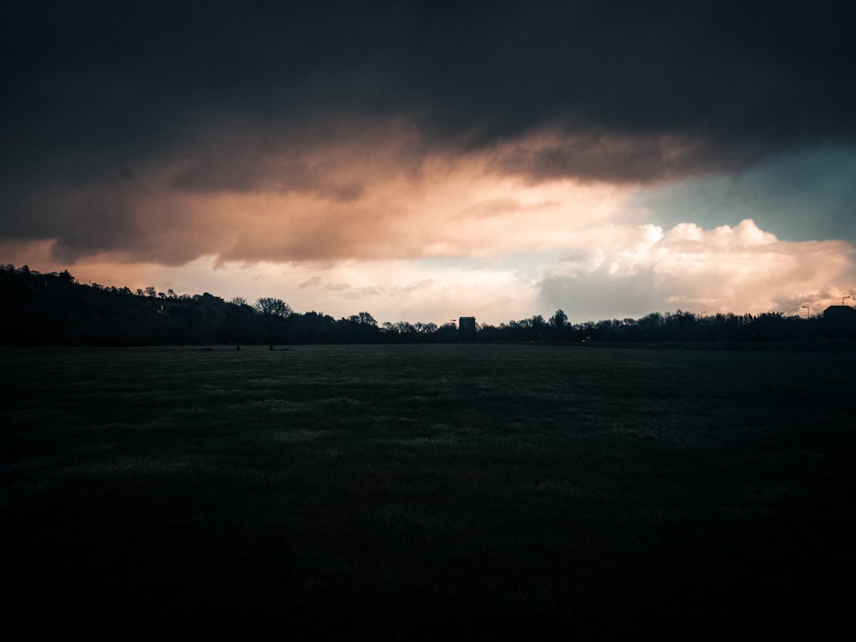 artofseanmurphy's tweet photo. An Eerie Loneliness https://t.co/Qu1jwxwCIM