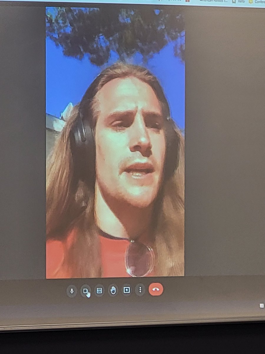 RomeoAcadCoach's tweet photo. Former student @SamBrunner6 zoomed in from Vienna to speak with the @RomeoHighSchool Education Pathway class to share about teaching abroad.  Thanks Sam and best of luck! @RomeoHHP https://t.co/ZSNdKPfGVu