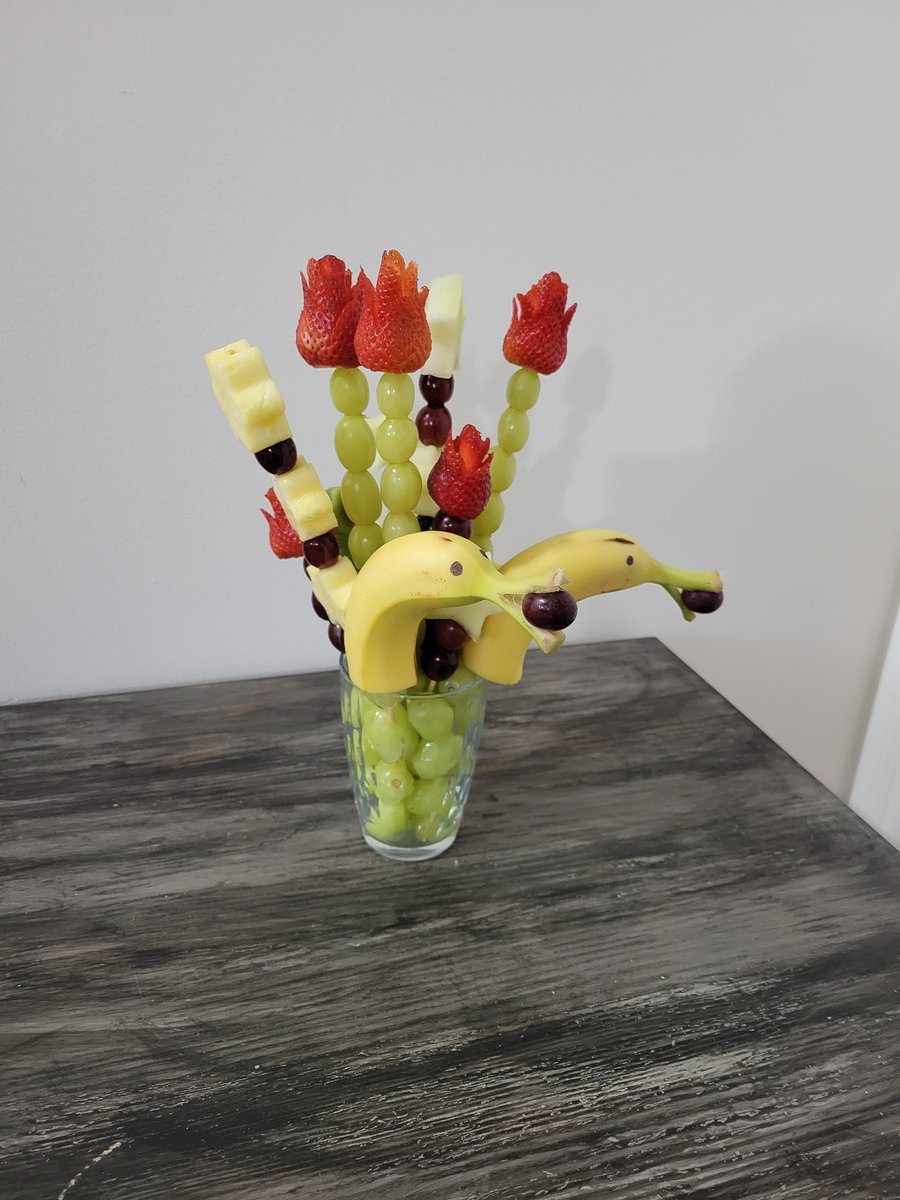 FabulousStop's tweet photo. Have some fun with fruit!

#fabulousfruit https://t.co/ePopED9CWY