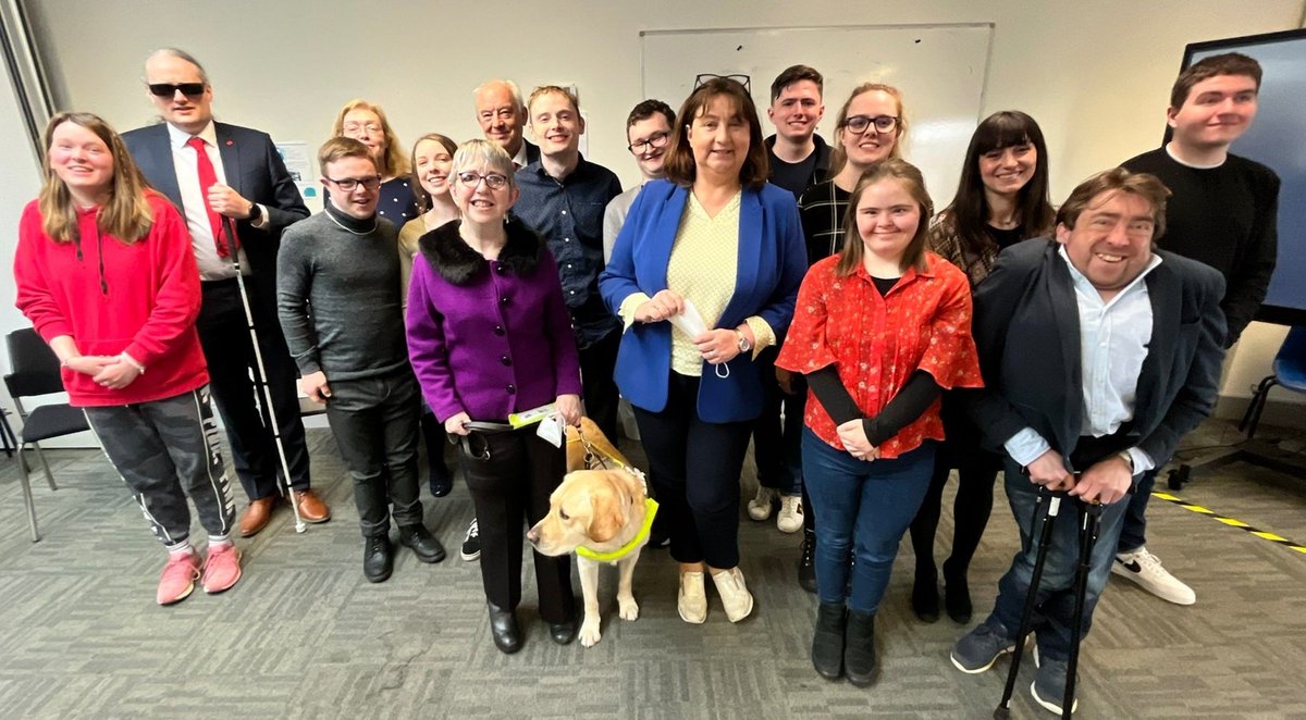 "Speak Up,Speak Out": <a href="/IDTCD/">TCPID</a> Students Raise Awareness on Inclusion of Students with Disabilities <a href="/tcddublin/">Trinity College Dublin</a>.A lively Q &amp; A with the wonderful <a href="/AnneRabbitte/">Anne Rabbitte</a> &amp; <a href="/declancabra/">🇵🇸 Declan Meenagh 🌹🕶️♿ #RefugeesWelcome</a> as part of our Disability Rights module.These are the young leaders of the future &amp; that future looks bright