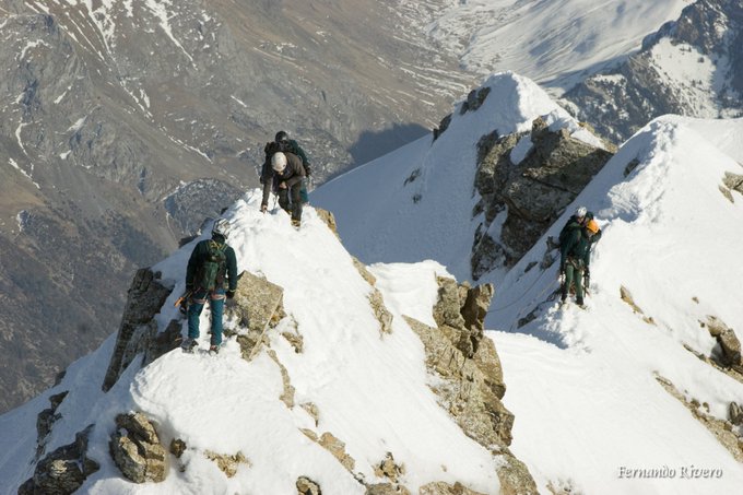 guardiacivil's tweet photo. ¿Tienes previsto subir a la montaña este #finde? 🏔
Consulta con antelación las condiciones climatológicas y valora si son las más favorables.

¡Sé prudente! 

Es un consejo del #ServiciodeMontaña #GREIM #GC062 https://t.co/u1TPD0Kw3j