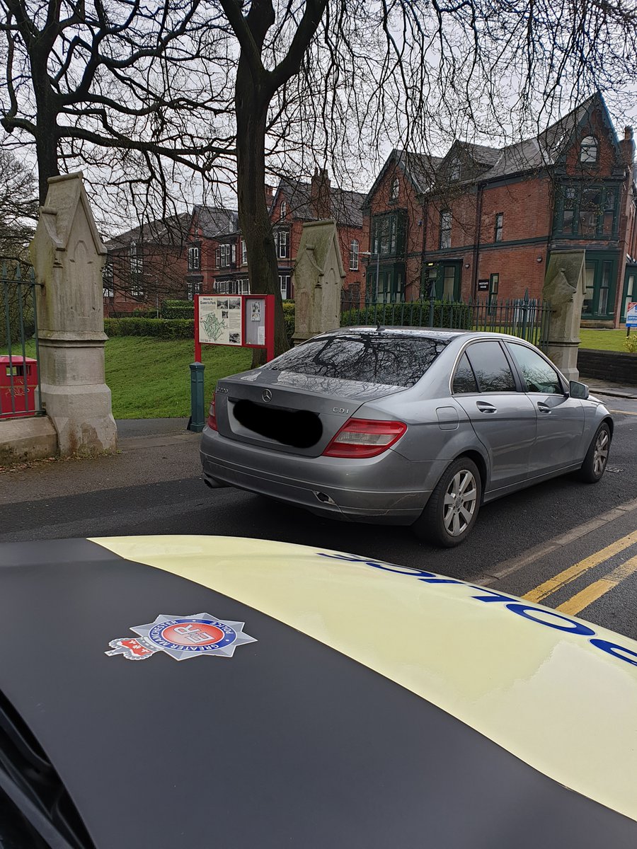 gmptraffic's tweet photo. This vehicle was followed along Chorley New Road, Bolton by #XT14 and stopped on Park Road. Driver stated he was going to pick up some paint for his works shop in Horwich before admitting he was a provisional licence holder and had no insurance! Vehicle seized, driver reported https://t.co/5SiIOLViOb