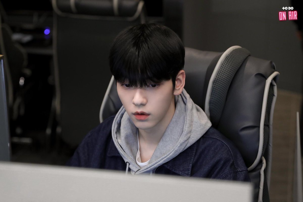 eternally_0505's tweet photo. my two favorite boys #TOMORROW_X_TOGETHER #20cm_TXT #TXT_IS_COMING TXT7 COMING SOON #SOOBIN #TAEHYUN https://t.co/07qZn0Z0CE