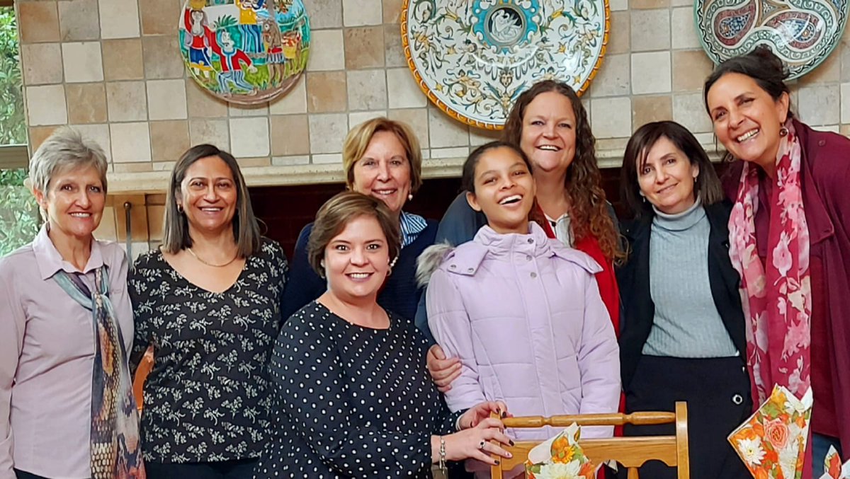 AugusteCoetzer's tweet photo. I am privileged to be the eldest member of a weird and wonderful book club.

The diversity of our book selection is also surprising. The autobiographical section is supported by all.

Note: the books remain a mystery as the Cake took centre stage at the last meeting! 

#bookclub https://t.co/aEyz35fm3f