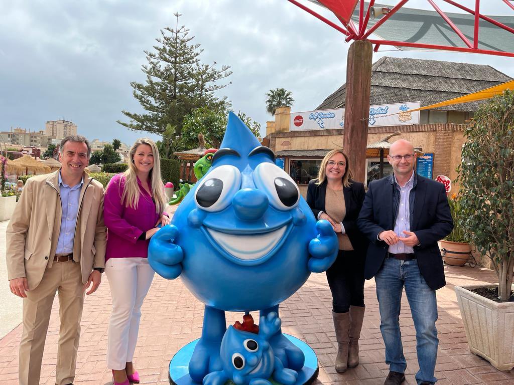 JCMartinTorres's tweet photo. 🎽🏊🏼‍♂️Hoy hemos asistido al inicio de la temporada del Parque Acuático AquaMijas,  establecimiento de referencia en la Costa del Sol y uno más de los atractivos turísticos de nuestro municipio.

Este año volverá a ser un lugar de diversión y ocio para todos nuestros turistas 🍊💪 https://t.co/WFHq2n78nb