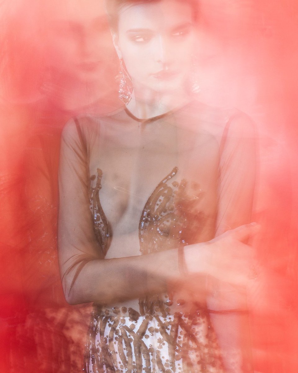 DanyAtrache's tweet photo. Edito Book
Couture Dress by DANY ATRACHE shot in Paris

#DanyAtrache #PhotoShoot #Paris #Magazine #CoutureDress https://t.co/EkYCHd60Yf