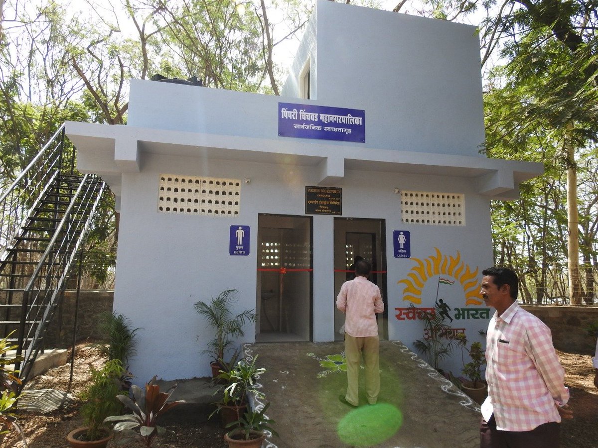 anilroy2000's tweet photo. Clean toilets PCMC

#SwachhSurvekshan2022 #SwachhSurvekshan2022PCMC 
@PCMCSarathi @pushpa_botre @ANIKETP83786161 @KshitijRokade2 @KondawarShalaka @medhe_sandip @ShitalP5830 @KarwandePriti @GengajeSangita https://t.co/4XMbi4lNrH