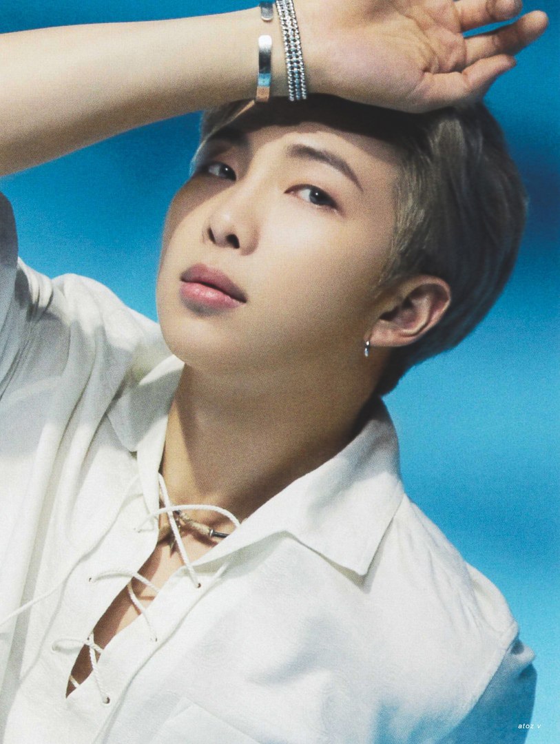 jeon1_sulis's tweet photo. ini ter best best Leader ku ๐๐๐๐๐ #WeLoveNamjoon
#Leaderbts #bts @BTS_twt https://t.co/QqJ6lf4wu1