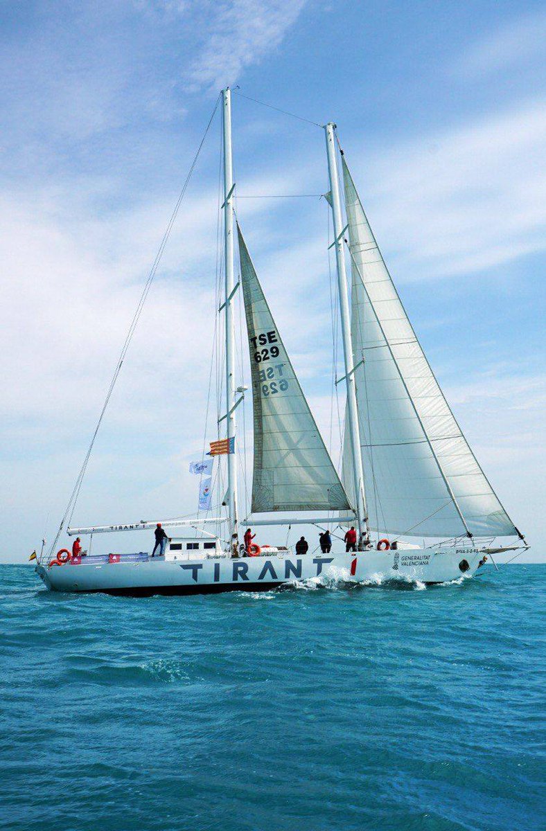 GVAeducacio's tweet photo. 💬 @VicentMarza: "Iniciem una nova etapa del 'Tirant I' amb activitats educatives vinculades a l'esport i a preservar la biodiversitat marina".

⛵️ Reparem i reactivem el veler-escola de la Generalitat amb 130 activitats diferents. https://t.co/GAa9acemmp