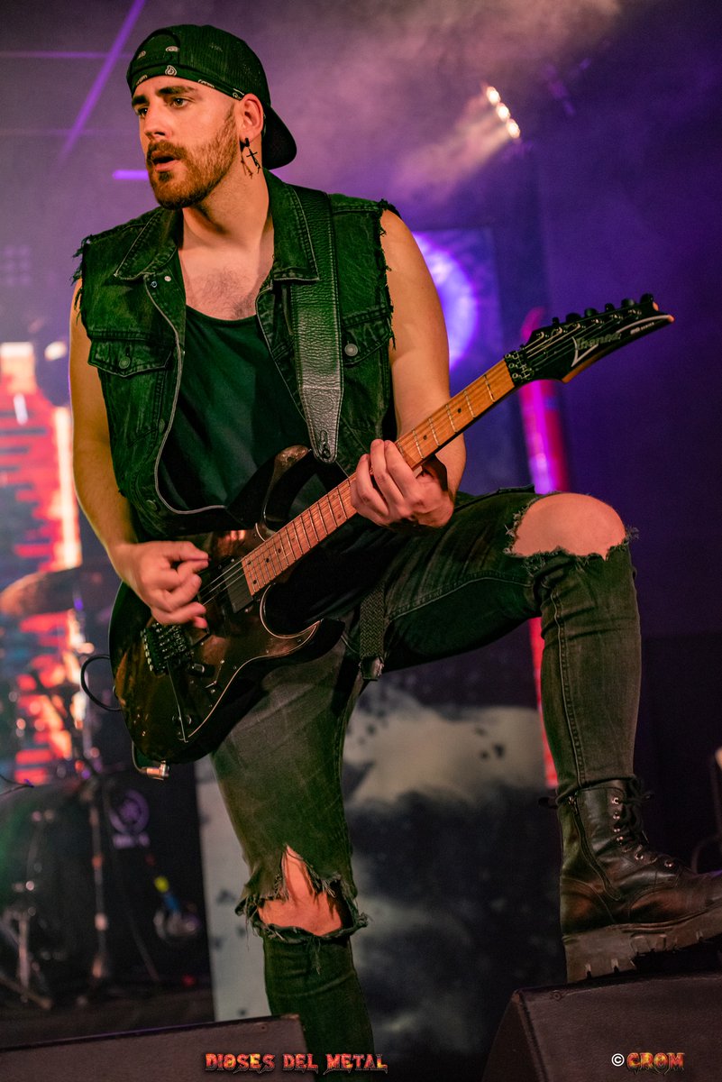 Dioses del Metal tweet media