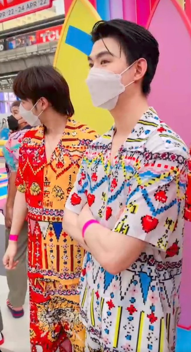 Where are you find this handsome and beautiful man with beautiful white skin..... 💕💖💖💖💖❤️💞😍😍😘🥰🥰💞❤️💖💖💖... #saint_sup #MingEr #PerthTanapon #KDPPE #TRIGON #PerthSaintSation