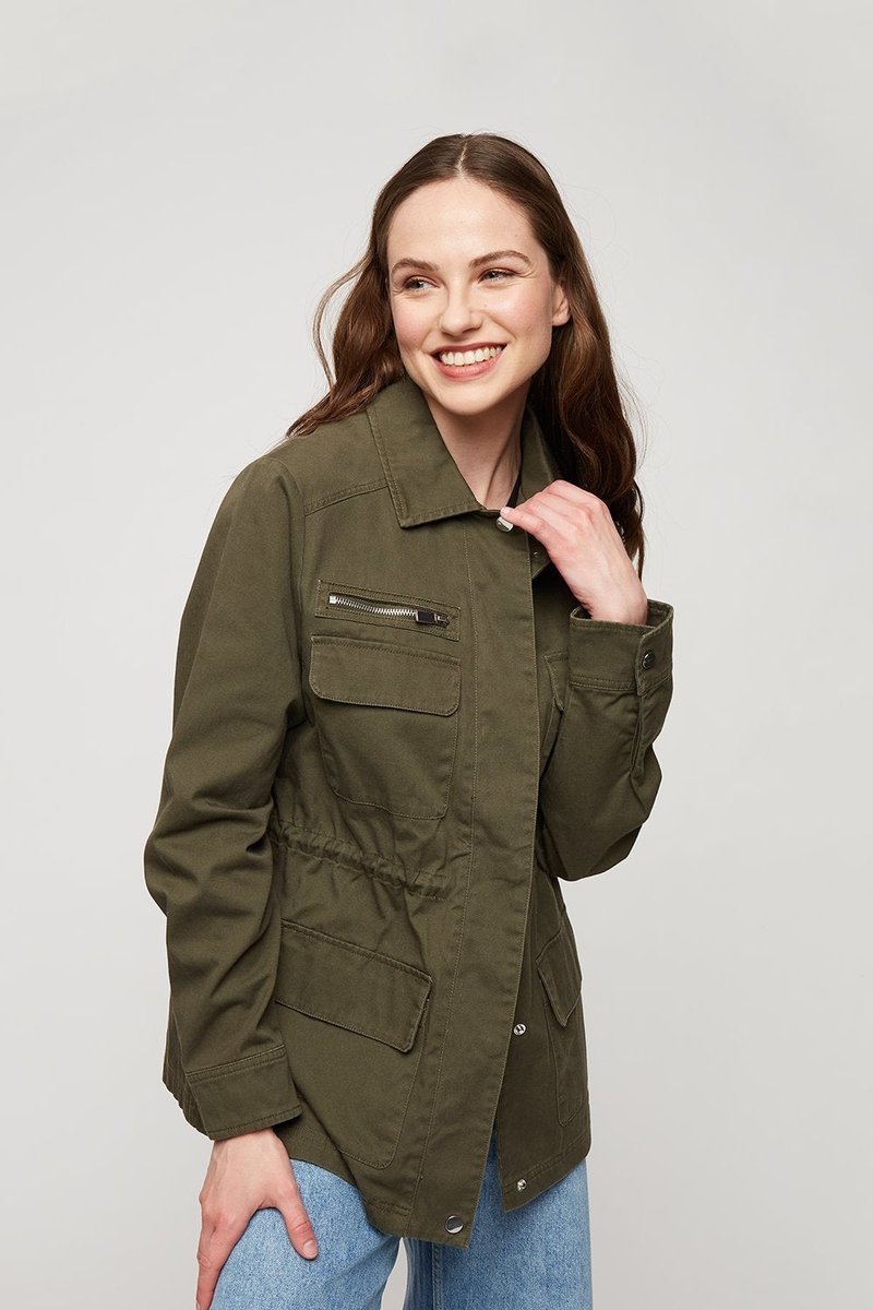 RRP £45 Now Only £12 (Sizes 6-22) Available in Khaki or Stone. Amazing Ex-DotPerkins 100% Sustainable Cotton Shacket. Grab yours now. bit.ly/3DXPqCp

#highstreet #fashion #discounts #sale #brands #jacket #shirt #shacket #khaki #stone #ladieswear #ladies #clothing